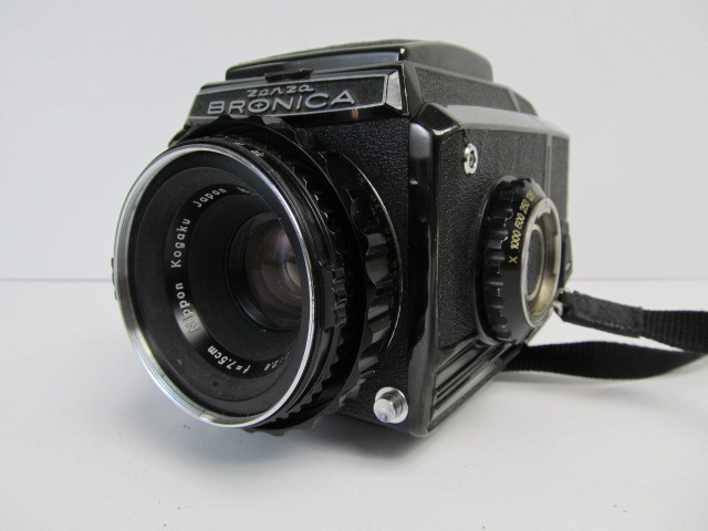 lot 156 image: Vintage ZENZA Bronica Large Format Film Camera