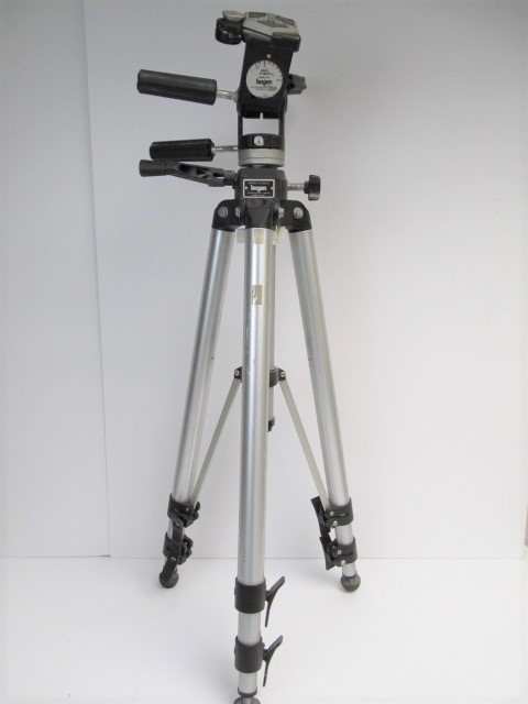 lot 157 image: BOGEN Model 3030a Professional Photography Tripod