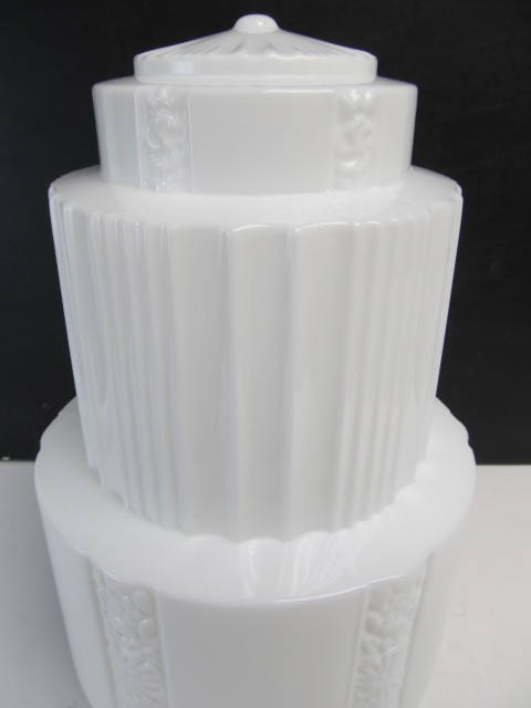 lot 135 image: Large 1930s Deco Milk Glass Skyscraper Light Fixture Shade