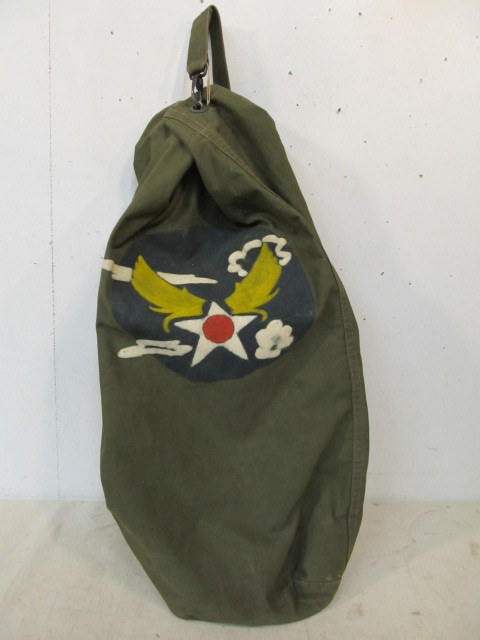 lot 173 image: Original WW2 Hand Painted Army Air Force Duffel Bag