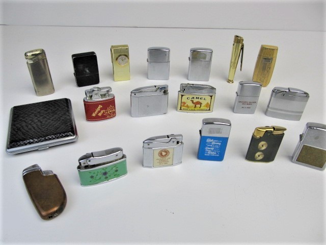 lot 140 image: Large Lot of Vintage Cigarette Lighters