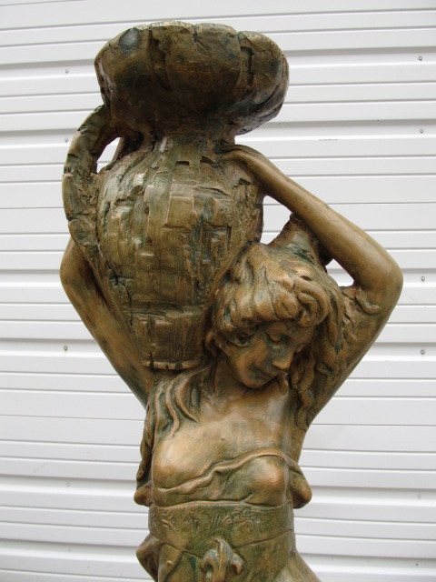 lot 211 image: LARGE Vintage 50 Figural Woman Garden Statue
