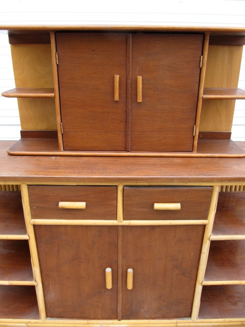 lot 13 image: Vintage Mid Century Tiki Style Bamboo Bar by Baughman.