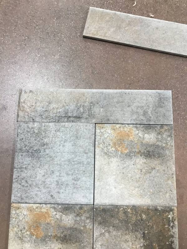 lot 3 image: Bullnose & 6x6 Tile