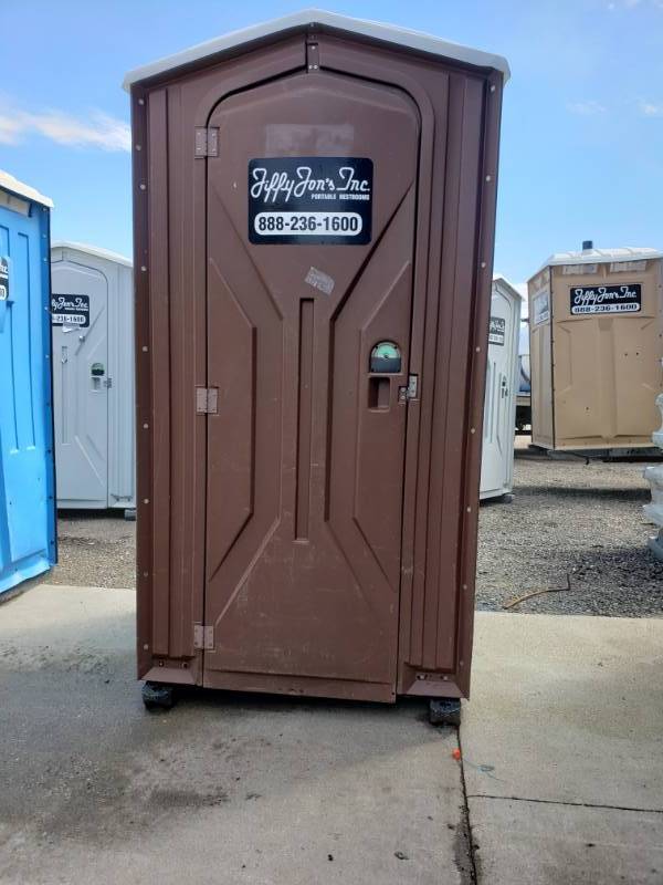 lot 4 image: Jiffy Jon Portable Potty