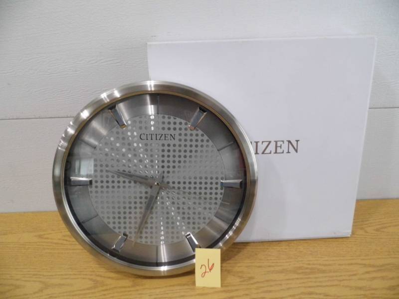 lot 26 image: Citizen Clock