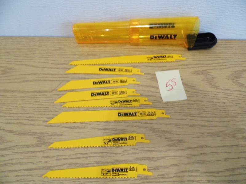 lot 58 image: DeWalt Blade Set