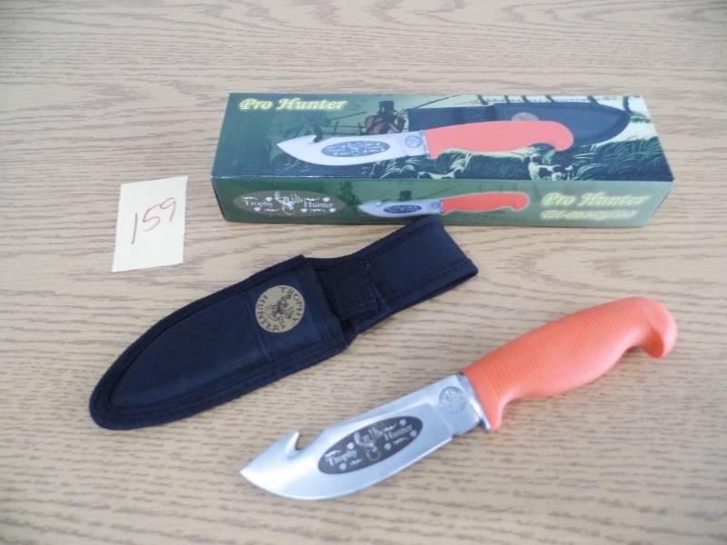 lot 159 image: Pro Hunter Knife