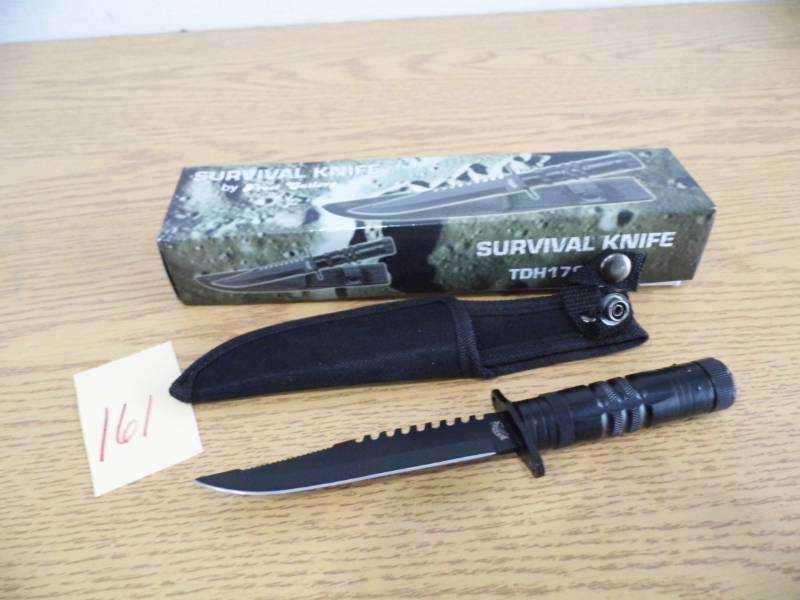 lot 161 image: Survival Knife