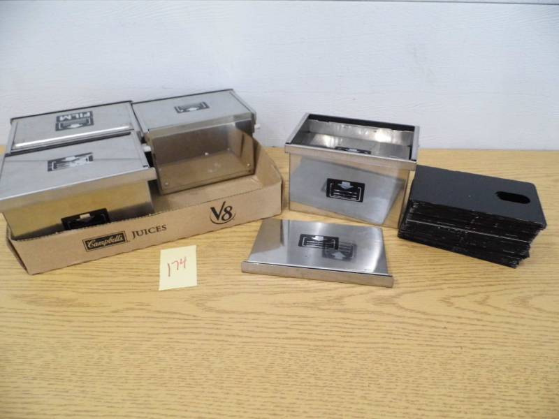 lot 174 image: Film Developing Containers