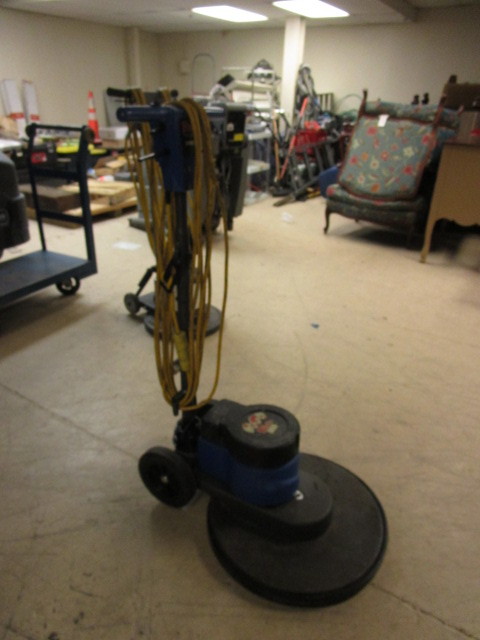 lot 204 image: VICTOR 20 FLOOR BUFFER