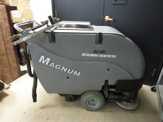 lot 208 image: TOMCAT FLOOR SCRUBBER