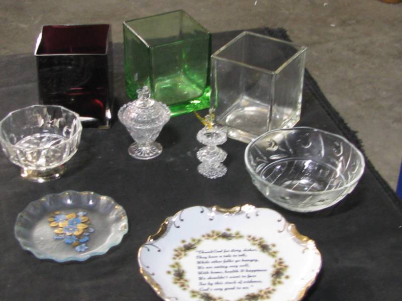 lot 61 image: Glassware Lot