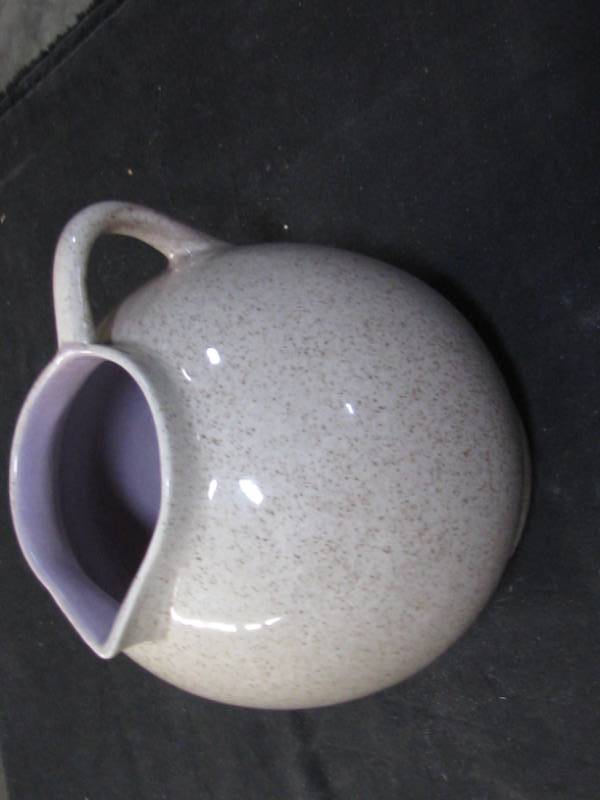 lot 80 image: Red Wing Pitcher