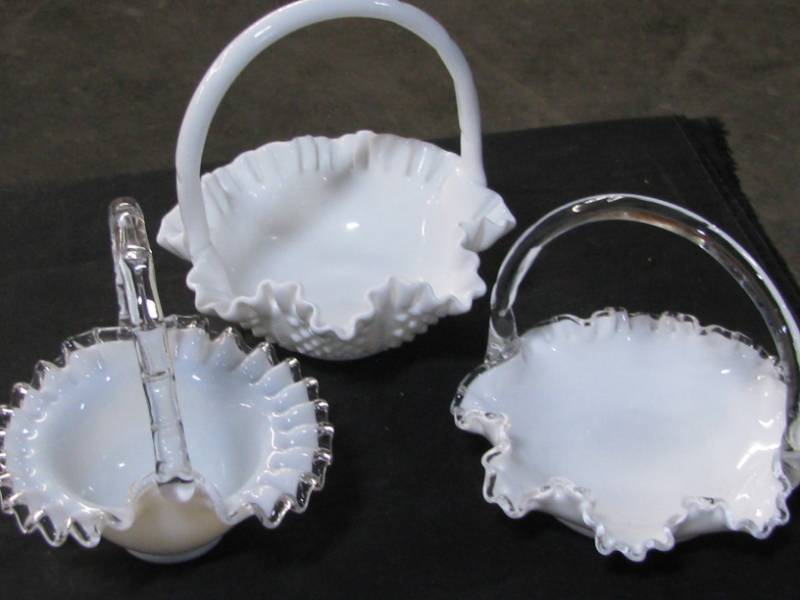 lot 87 image: Brides Baskets