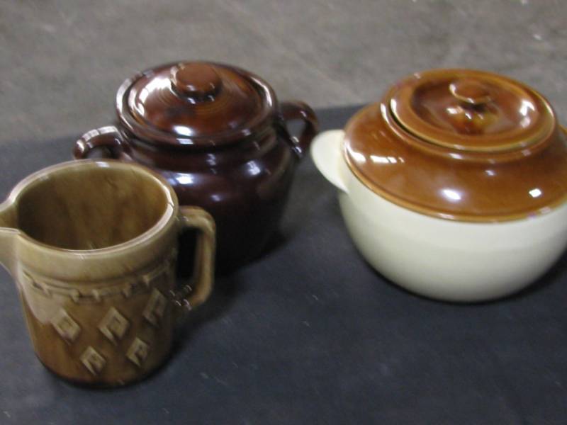 lot 88 image: Bean Pots & Pitcher