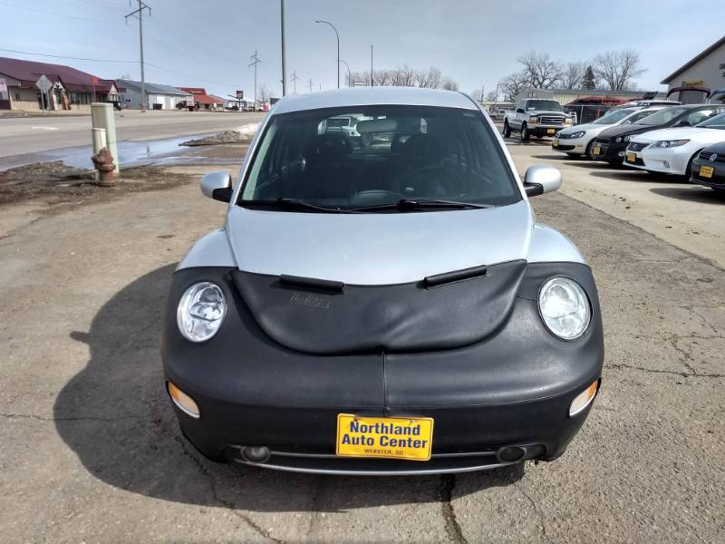 lot 5 image: 2002 Volkswagen New Beetle - 242,512 Miles - 4-CYL, Turbo Diesel
