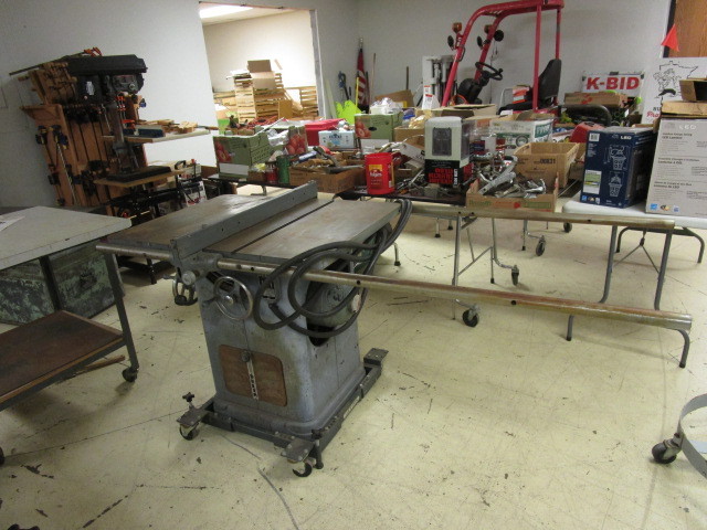 lot 502 image: DELTA UNISAW TABLE SAW