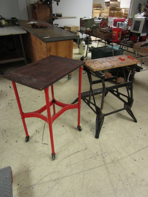 lot 515 image: BLACK & DECKER WORKMATE 200 BENCH AND ROLLING TABLE