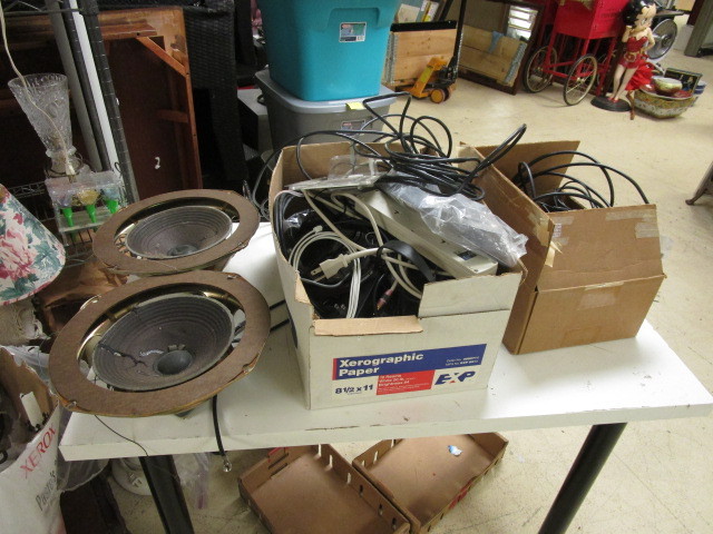 lot 568 image: 12 SPEAKER INSERTS AND ASSORTED ELECTRONIC WIRES