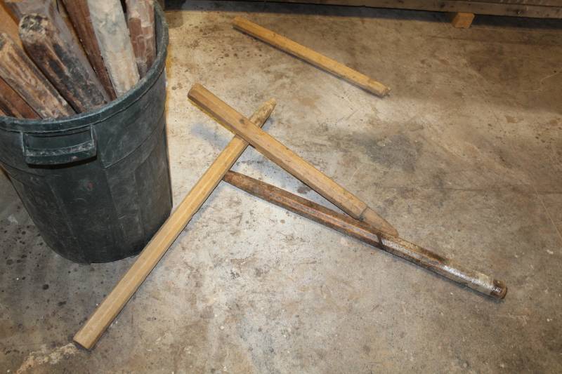 lot 27 image: Lot of (15) Vintage Industrial Factory Nutting Cart Handles