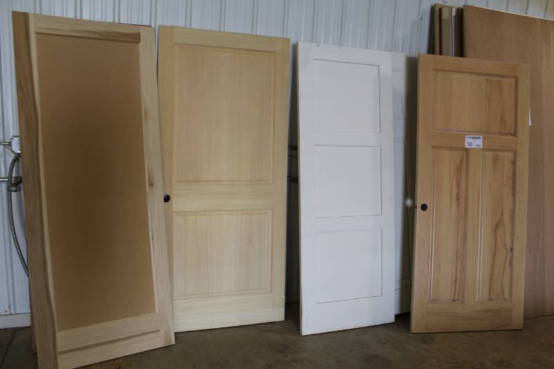 lot 50 image: Lot of (4) House Interior Doors