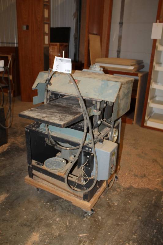 lot 5 image: Belsaw Machinery Co. PlanarMolderSaw
