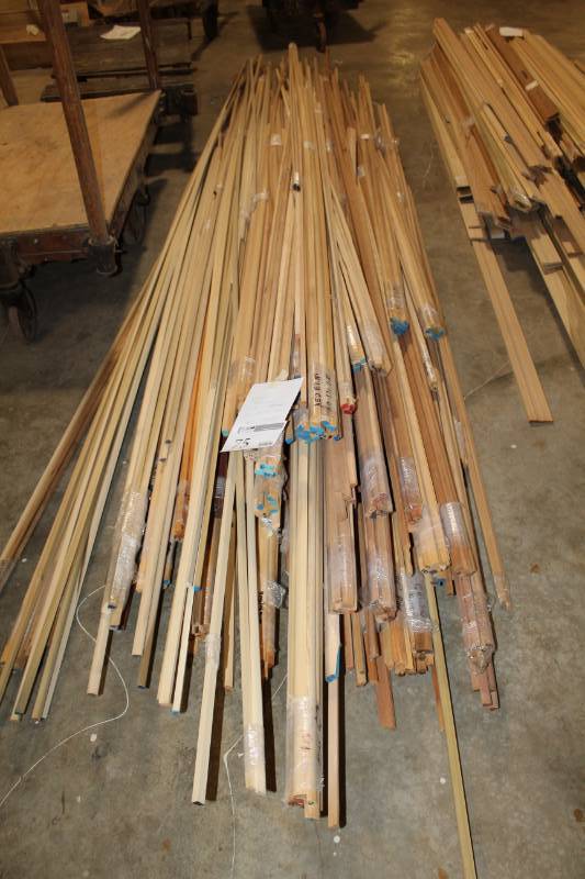 lot 75 image: Poplar,Maple,Birch Wood Standard Base Shoe