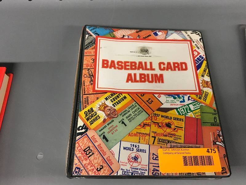 lot 475 image: 1961 Babe Ruth Chase & Mickey Mantle Chase Card Album