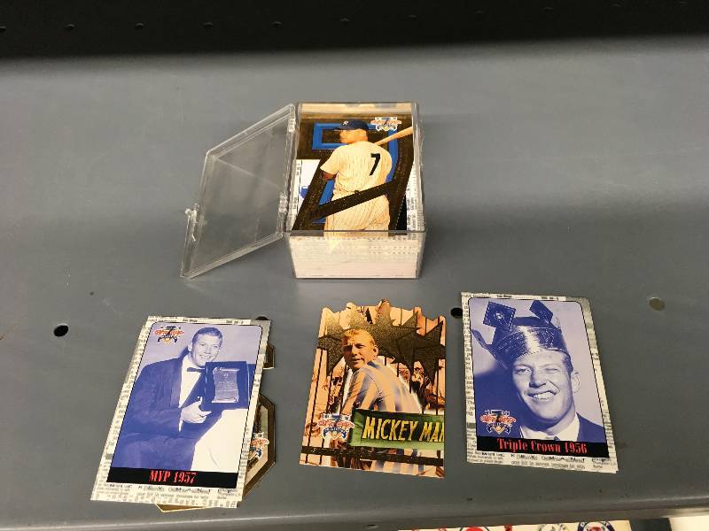 lot 488 image: Mickey Mantle Card Set