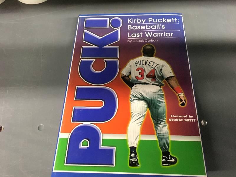 lot 500 image: Puck Book