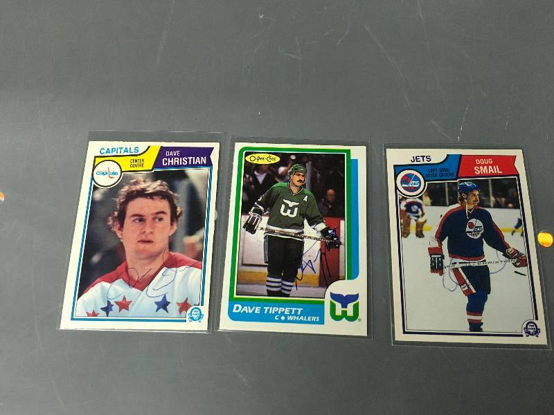 lot 517 image: Three Former UND Autographed Cards