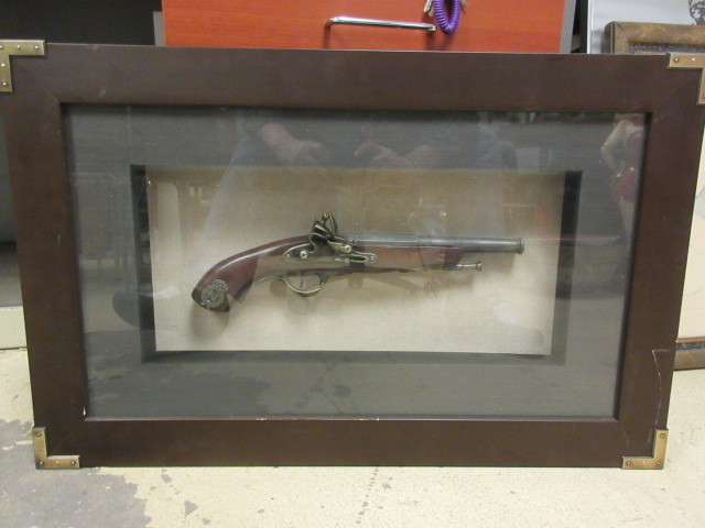 lot 620 image: HADLEY 1760 FLINTLOCK  PISTOL IN SHADOWBOX