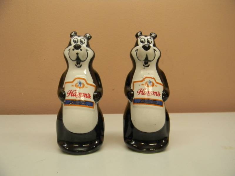 lot 31 image: VINTAGE 1970s HAMMS BEER BEAR SALT PEPPER SHAKERS  - NICE - AWESOME SET - SEE PICTURES