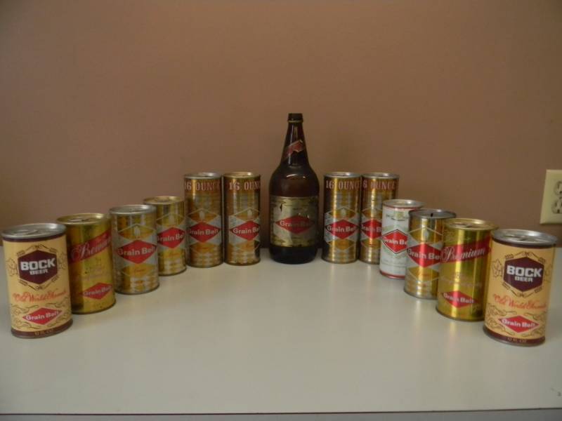 lot 33 image: VINTAGE GRAIN BELT BEER CANS & COIN BANK COLLECTION - SEE PICTURES