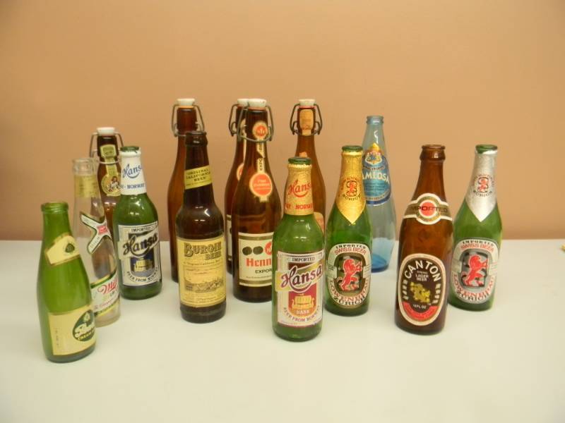 lot 44 image: VINTAGE BEER BOTTLE COLLECTION  - SEE PICTURES