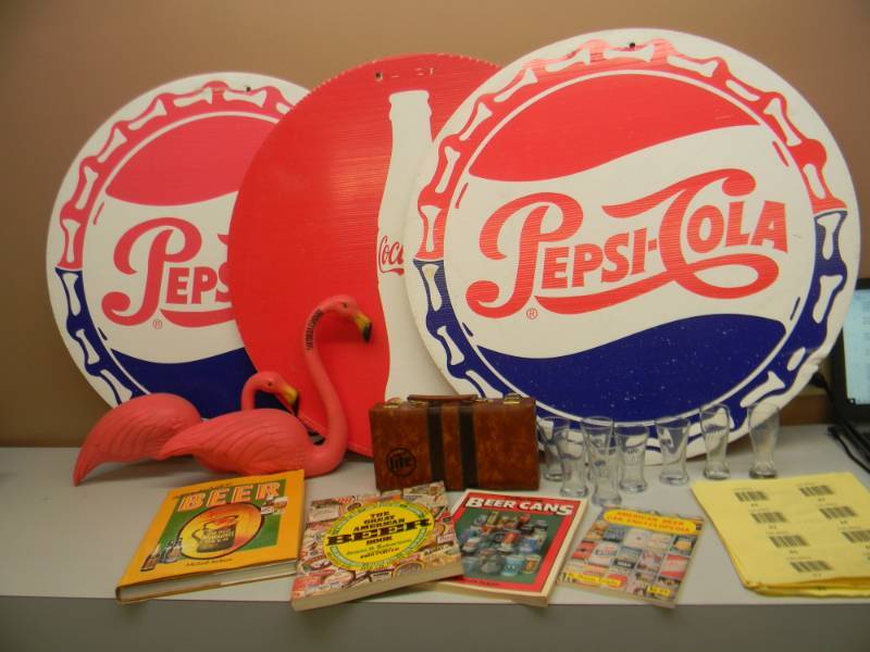 lot 46 image: COLLECTION OF BEER & LIQUOR STUFF - SEE PICTURES