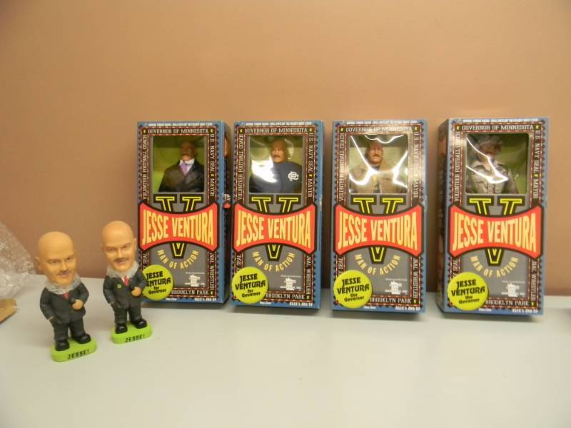 lot 48 image: JESSE THE BODY VENTURA MAN OF ACTION FIGURES, COMPLETE SET - NEW IN BOX WITH BOBBLE HEADS NEW IN BOX - SEE PICTURES