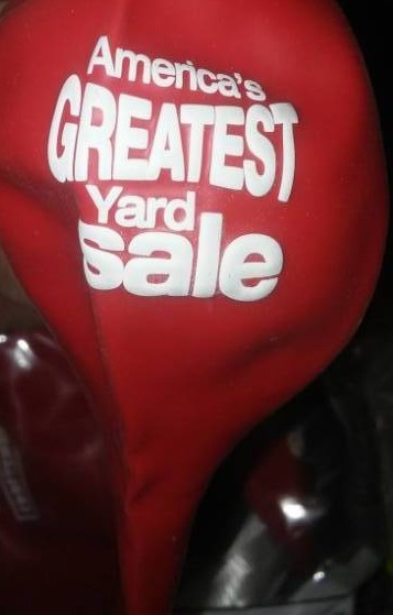 lot 8 image: Sale promotional balloons and streamers - large Lots