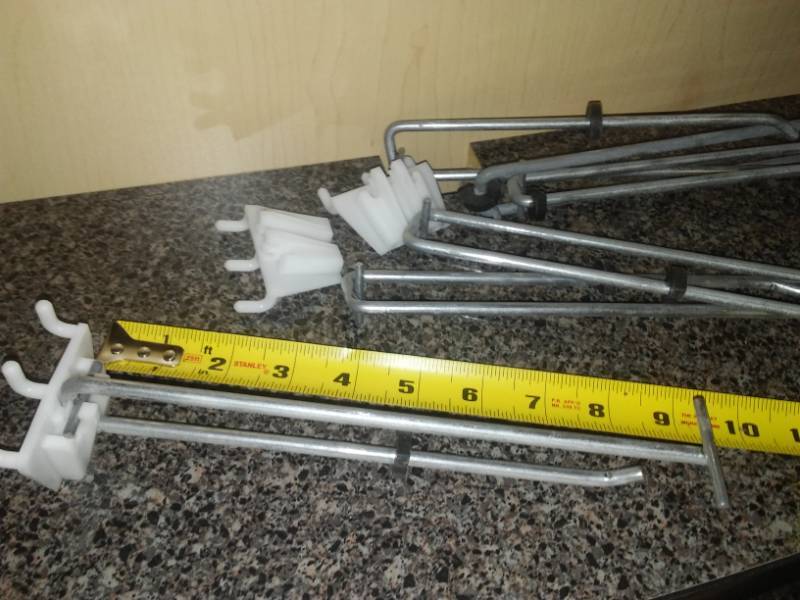 lot 13 image: Scanner hooks, 8 inch - Approx. 30.