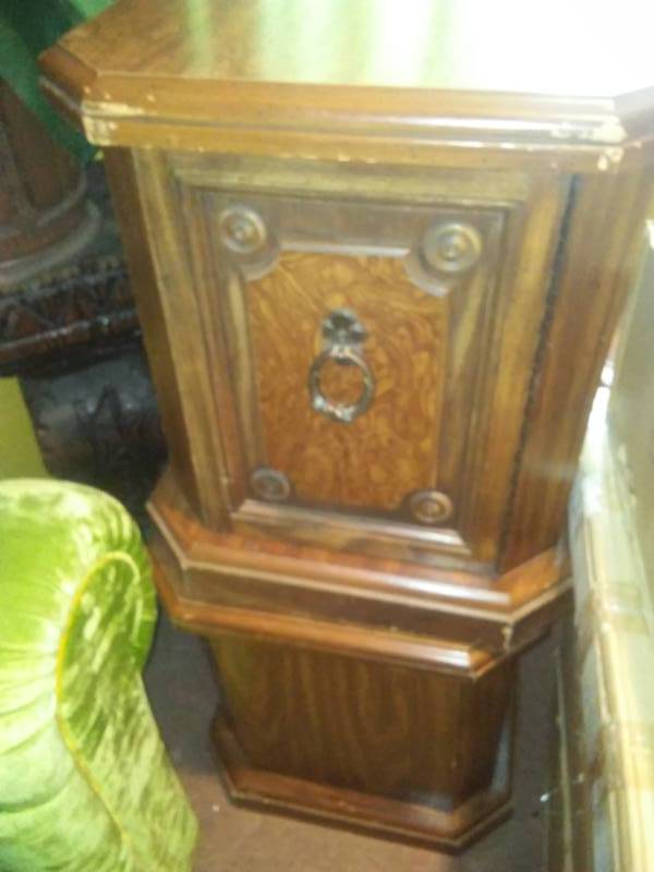 lot 48 image: 2 wood laminate end tables.