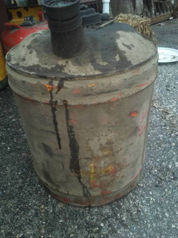 lot 106 image: Co-Op Central Exchange Farmers Union 5 gal. Gas  Oil can.
