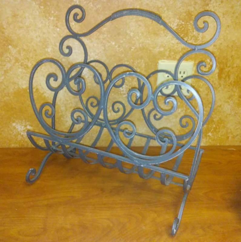 lot 115 image: Wrought Iron Magazine Rack