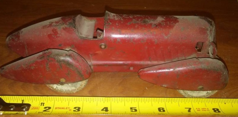 lot 127 image: Vintage 1935 Auburn Boat tail Metal Toy