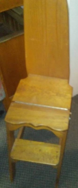 lot 175 image: 3 for 1 money - Chair stool Converts to ironing board or step stool.