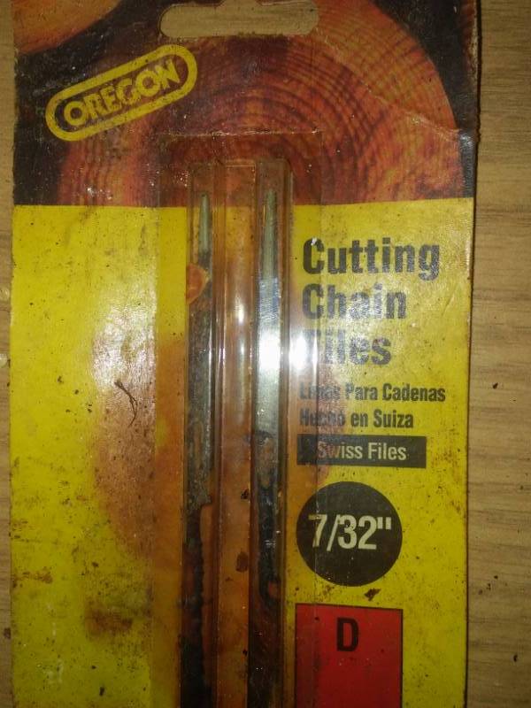 lot 185 image: Hand Tools  Leather Allen Wrench Set