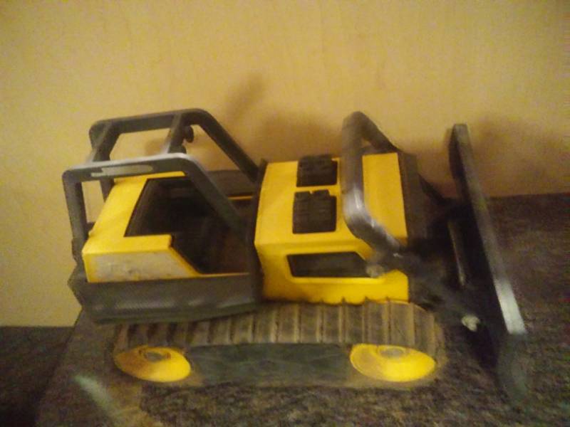lot 200 image: Tonka Dozer Caterpillar Style,