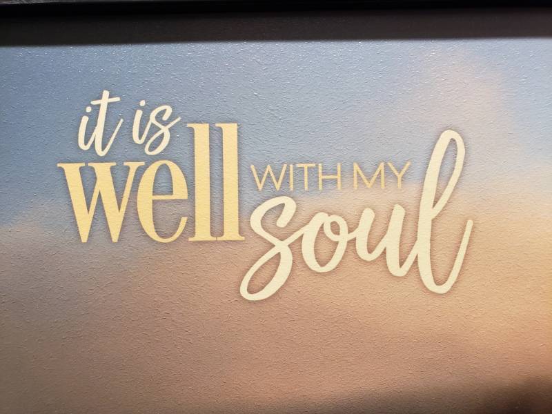 lot 82 image: Kim Norlien Framed Photograph Print with Spiritual Saying 21 x 16