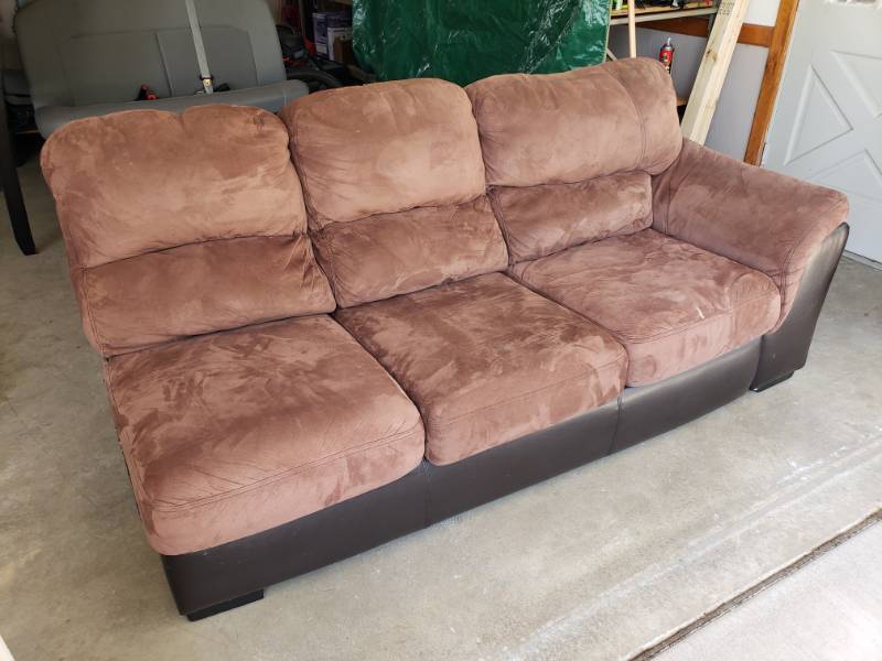 lot 218 image: Two-Tone Very Comfortable Microfiber Sofa