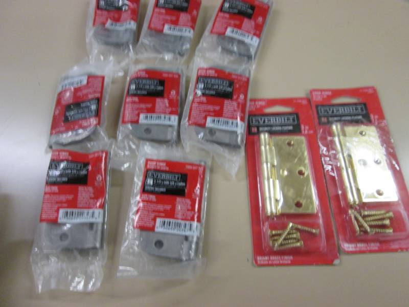lot 147 image: 8 Everbilt 3-12 in. x 58 in. Radi...